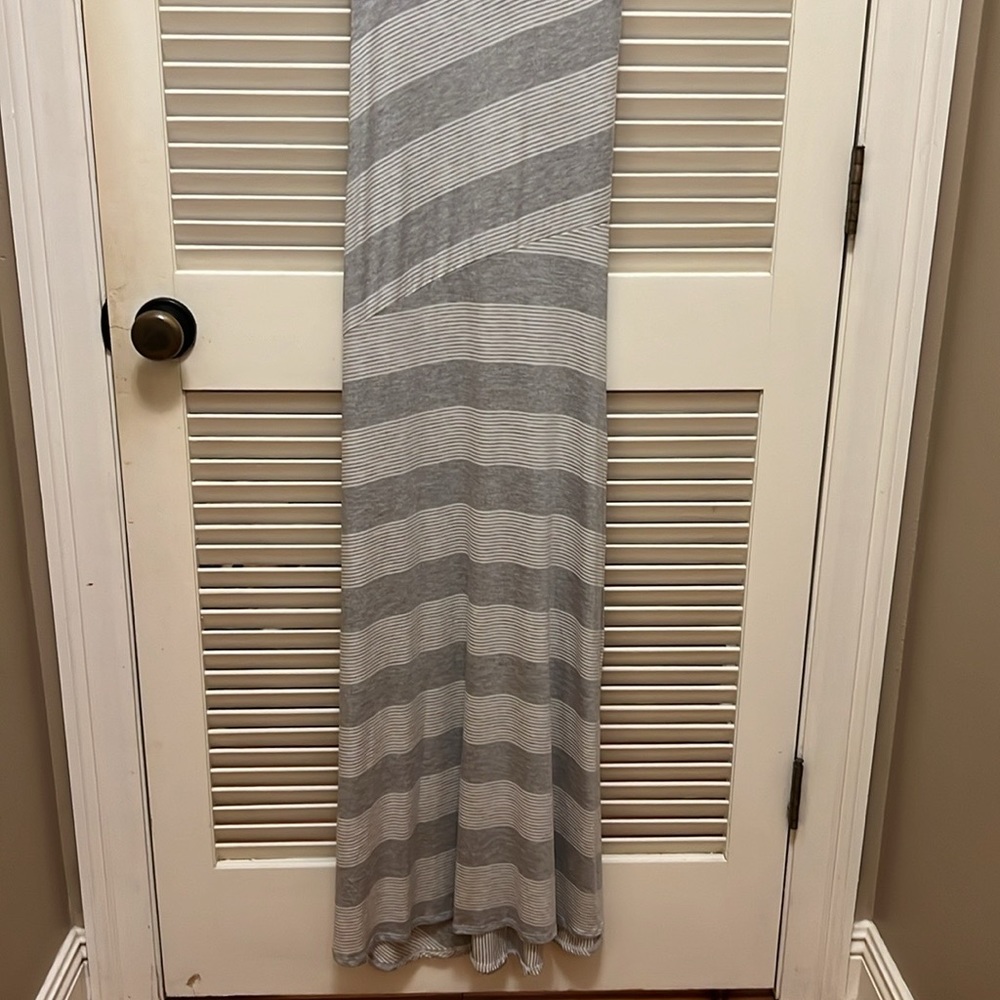 Go Couture Striped Maxi Dress in Grey Colorblock - Picture 12 of 17